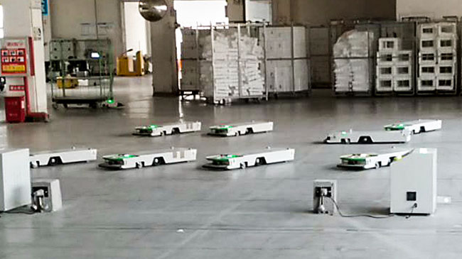 Driverless Robots AGV Transfer Cart One Way Rail Guidance Tunnel Tractor for Plastic Industry